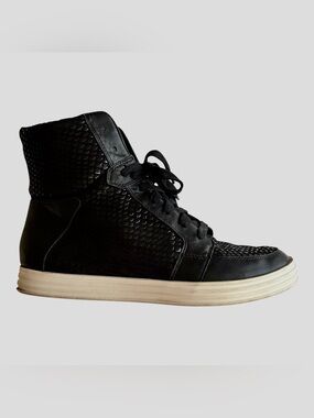 Aerosoles Black High-Top Sneaker Textured Python Print Zipper Size 8.5 Women’s